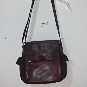 Fossil Brown Leather Crossbody Satchel Style Bag Purse - Cell Phone Pockets